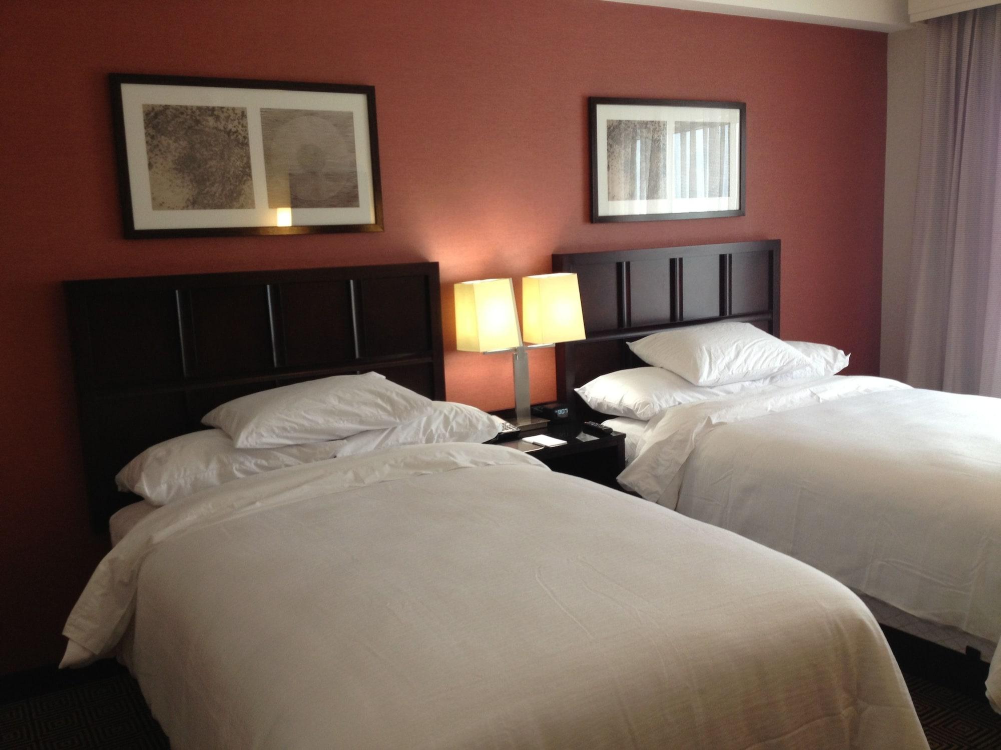 Hotel Embassy By Hilton Newark Airport