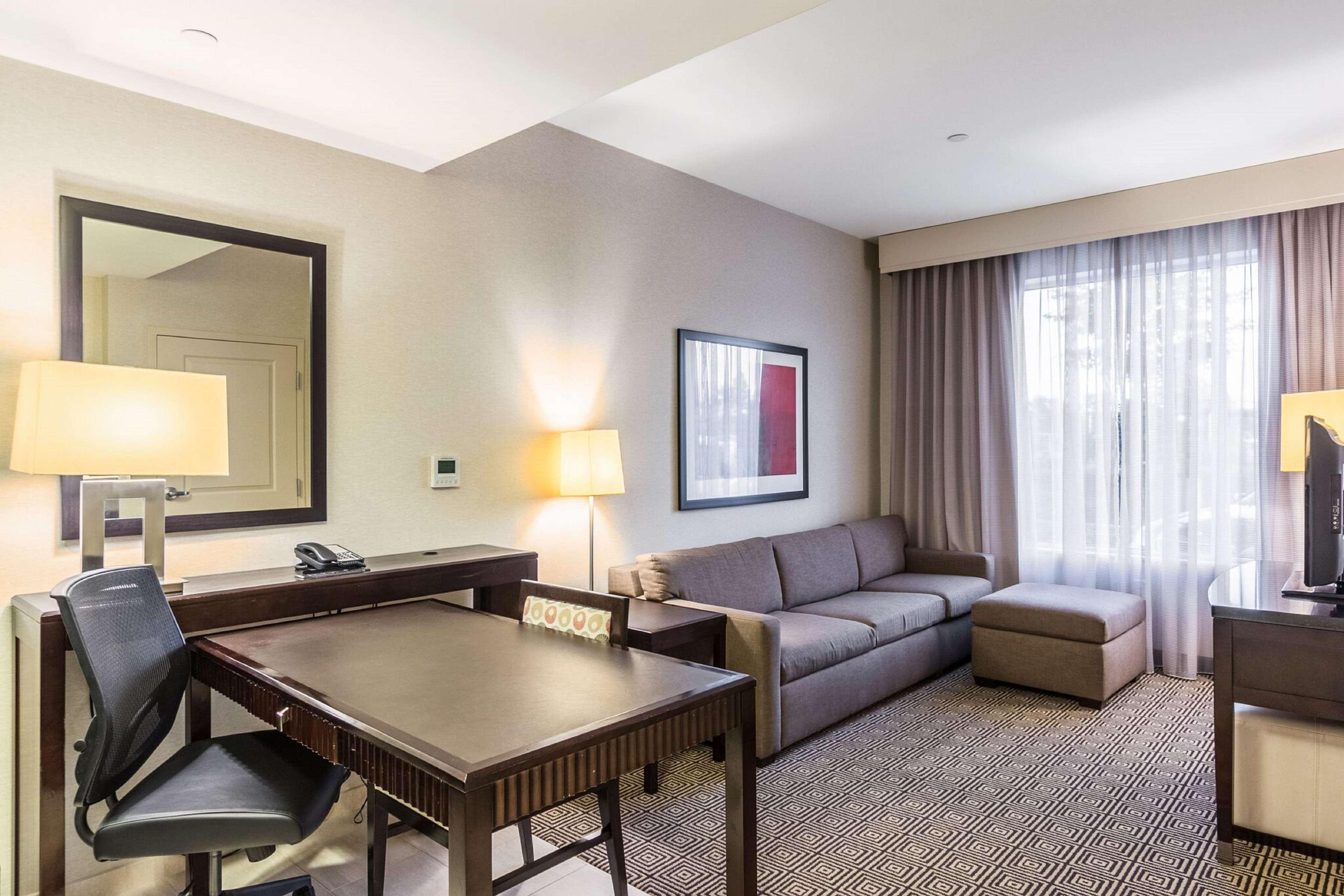 Embassy By Hilton Newark Airport Hotel Elizabeth