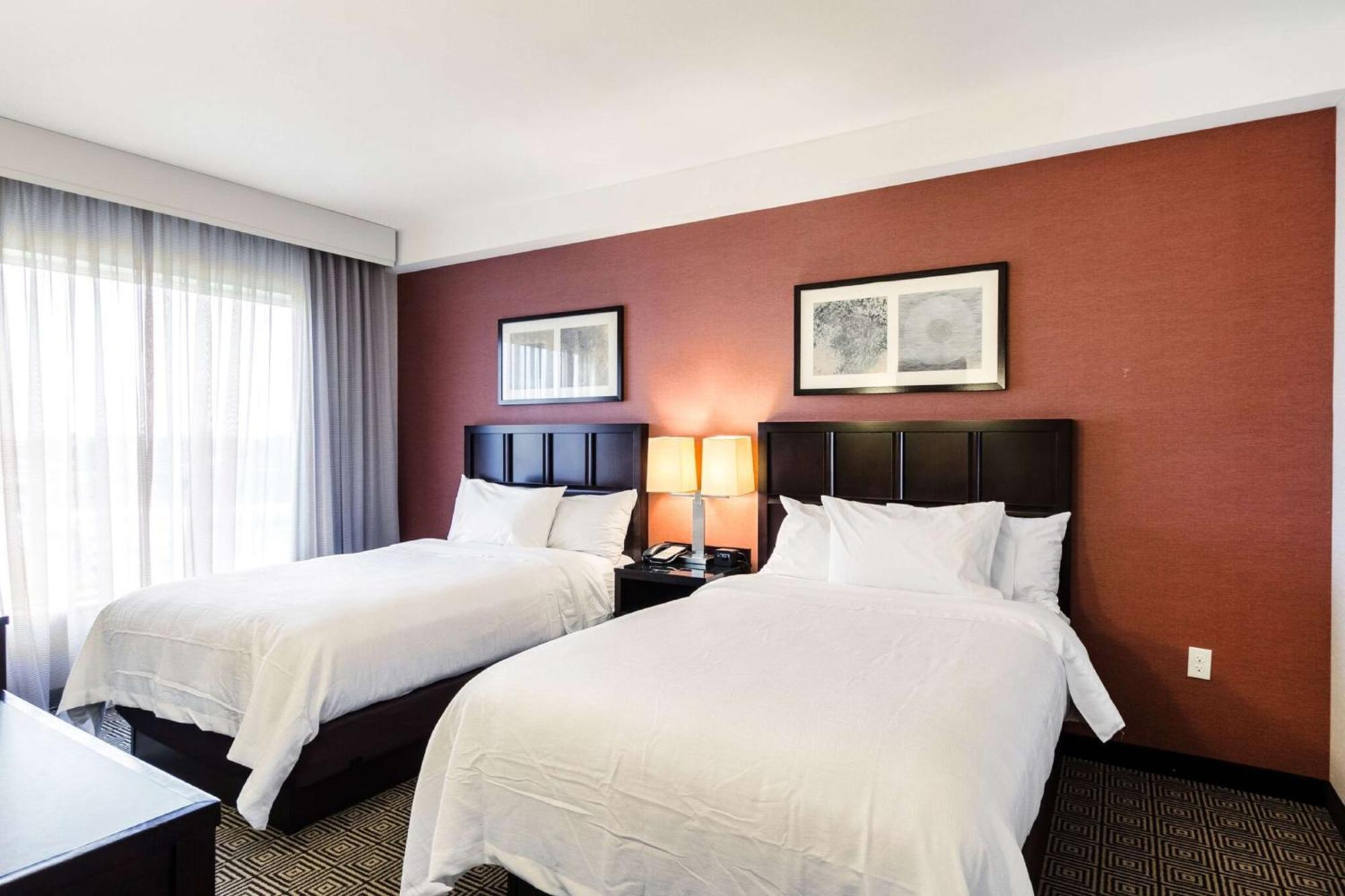 Embassy By Hilton Newark Airport Hotel 4*