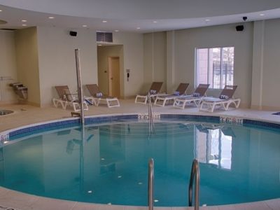 Hotel Embassy By Hilton Newark Airport
