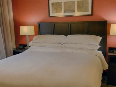 Hotel Embassy By Hilton Newark Airport Elizabeth