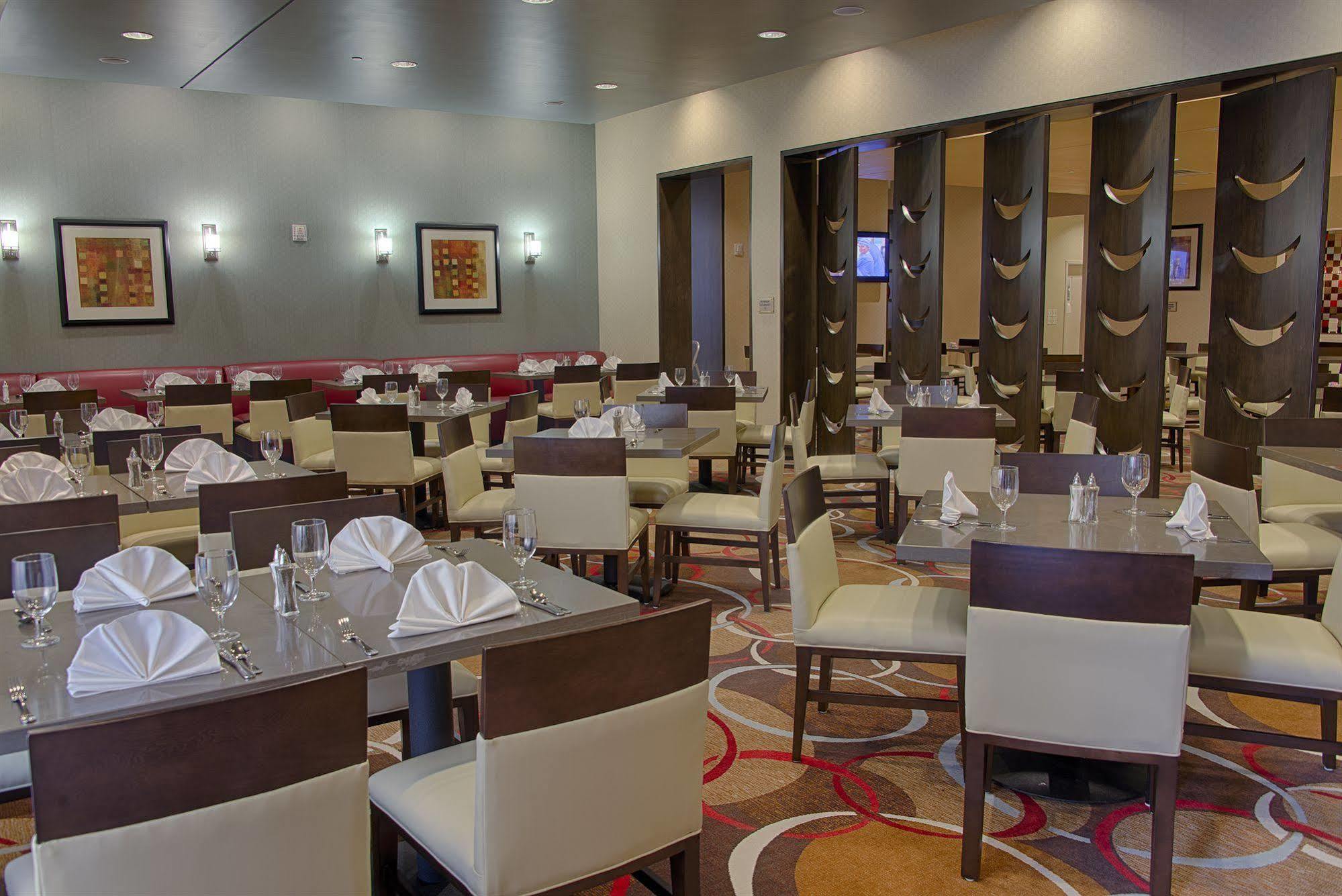 Embassy By Hilton Newark Airport 4*