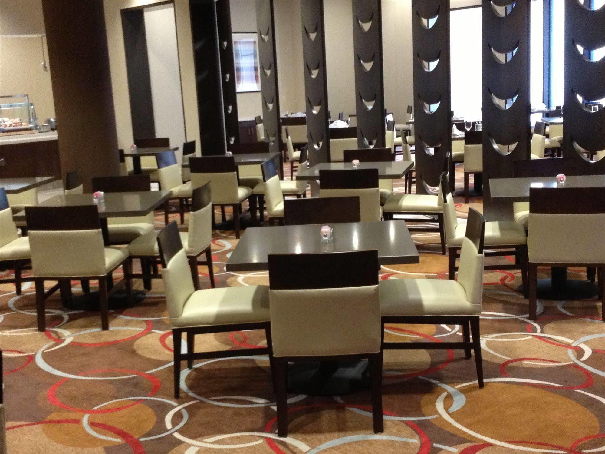 Embassy By Hilton Newark Airport 4*